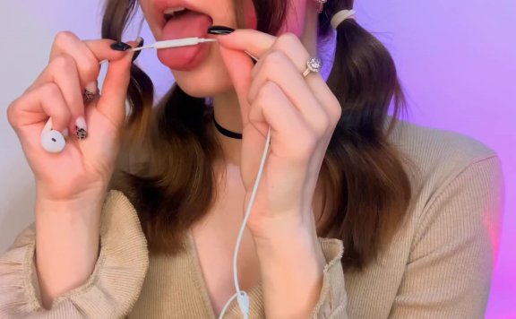 高颜值毛妹实力舔耳-毛妹不冷-lcoser