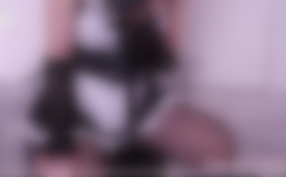 【最初無料！実写コスプレ】今日からきみも足フェチ♡タイツメイドのコスプレでじゅるっと濃厚耳舐めASMR【りずな_KU100】 – 20230512