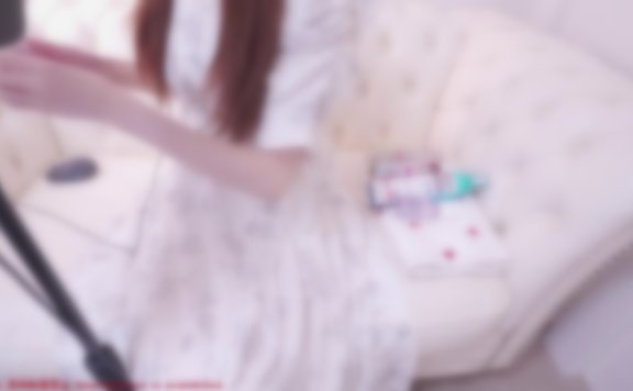 利香生放送 碎花连衣裙耳语与放松-lcoser