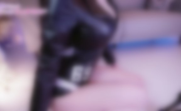 網野ぴこん 新摄影棚不一样的真人舔耳