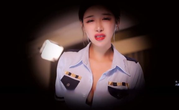 斗鱼小恩雅  网红女警再次被wx 上下两集